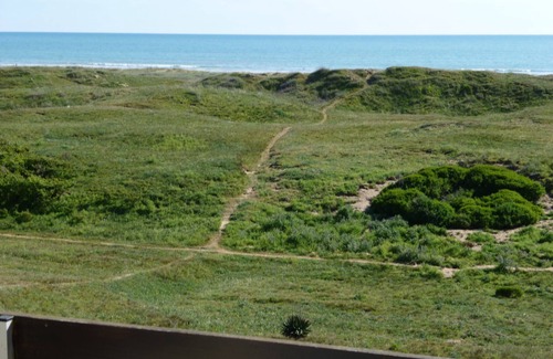 Saint-Jean-de-Monts Apartment | T3 DUPLEX FACING THE SEA AND DUNES - Sleeps 5 - Garage - 2nd and top floor