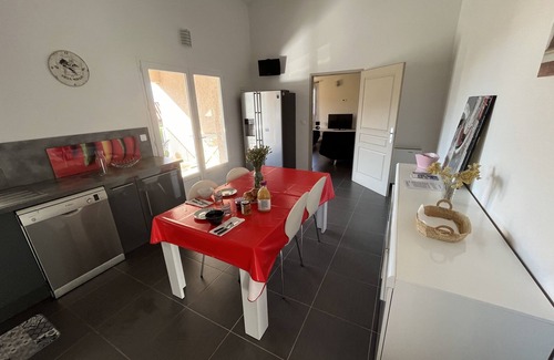 Piana House | T3 - First floor - With swimming pool - Rated 5 * furnished for tourism