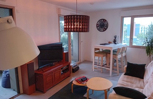 Saint-Priest Apartment | T3 recent charming hypercentre 10 min Eurexpo, bus and streetcar nearby