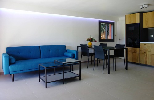 Est House | T3 Rez-de-jardin. 1 Km du Centre. Parking Gratuit