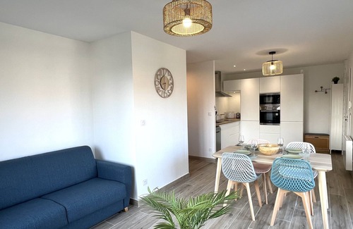 Saint-Genis-Laval Apartment | T3 Saint-genis-laval - Grande Terrasse Extérieure