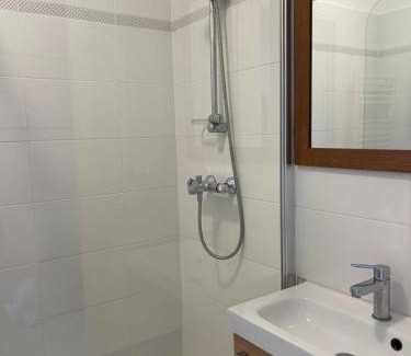 Courtoisville-Sillon-Moka Apartment | T3 St Malo- plage La Hoguette avec Jardin