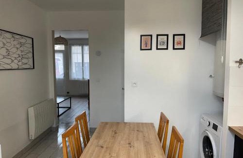 Courtoisville-Sillon-Moka Apartment | T3 St Malo- plage La Hoguette avec Jardin