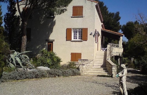 Martigues Apartment | T3 villa with terrace and garden