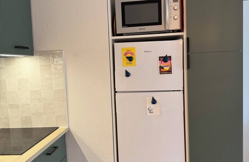 Giens Apartment | T3 Waterfront sea view + heated pool + air conditioning + private beach