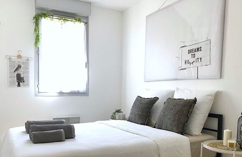 Fontaine-Bayonne-Cartoucherie Apartment | T3 Zénith, Hypercentre/aeroport, Piscine, Parking