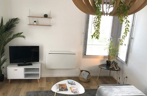 Fontaine-Bayonne-Cartoucherie Apartment | T3 Zénith, Hypercentre/aeroport, Piscine, Parking