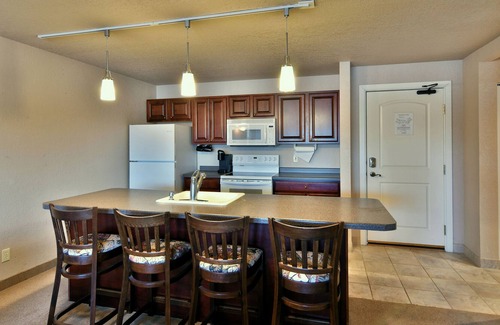 Birchwood Condo | T305-2 BD/ 2 BA Beautiful condo at Tagalong Golf Resort