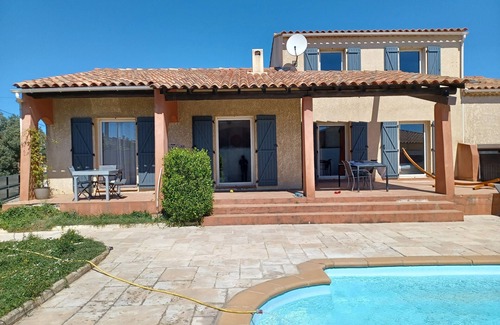 Fos-sur-Mer House | T5 130 m² villa with swimming pool and garage