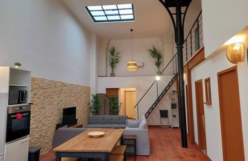 Valence Apartment | T5 L'atelier Insolite Plein Centre Wifi