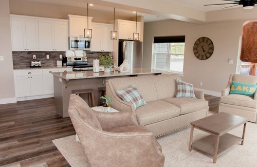 Table Rock House | Table Rock views, Indoor pool, private hot tub