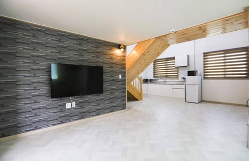 Pan-mal House | Taean Mongsanpo Tropea Pension