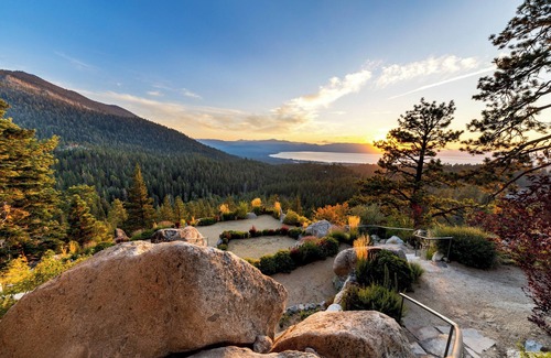Tahoe Village House | Tahoe Blue Estate Luxury Retreat LUXE5