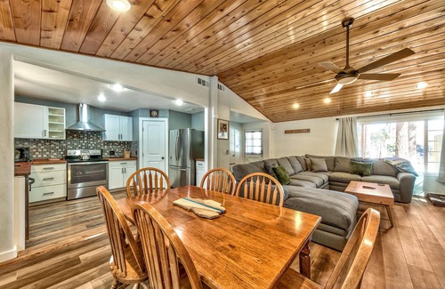 Black Bart House | Tahoe Mtn- 3BR, 2BA, Spa, 10 Min to Ski, Pets OK