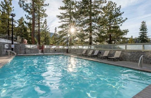 Tahoe Village Apartment | Tahoe Ridge - Kitchen + Fireplace + Hot Tub + Pool