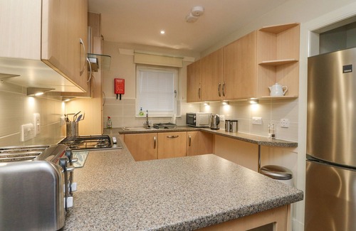 Killin Cottage | TAIGH GEAL, family friendly, with a garden in Killin