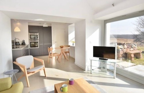 The Hebrides Cottage | TAIGH GLAS, romantic, luxury holiday cottage in Gairloch