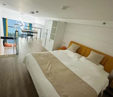 Huzhou Apartment | Taihu Lake Luxury Deluxe Duplex Apartment with Lake View