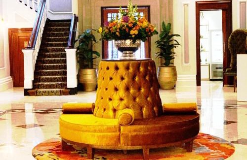 Bo'Kaap Apartment | Taj 2 bed Suite - deluxe with lounge, kitchen & stunning Table Mtn views near top floor