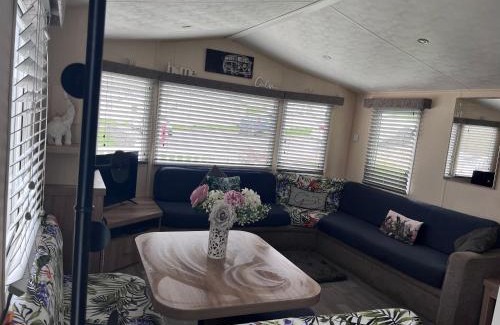 Newquay House | Take me to the beach at J&S caravan holidays Newquay Bay resort