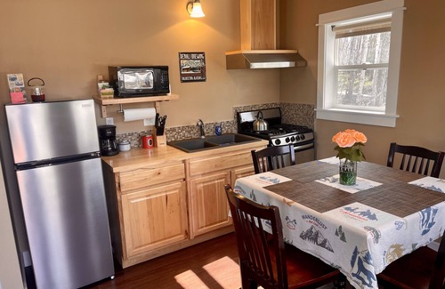 Susitna North Cottage | Takleetnas Mount Dall Cottage with Wi-fi and washer/dryer