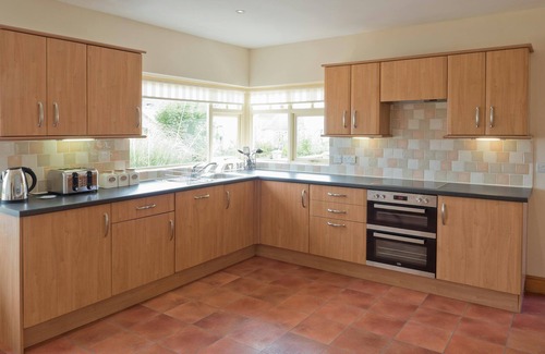 Newport Cottage | Talarwen, Newport - Four Bedroom Cottage, Sleeps 7