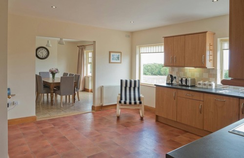Newport Cottage | Talarwen, Newport - Four Bedroom Cottage, Sleeps 7