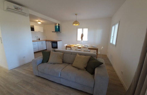 Talasani Apartment | Talasani ; Appartement Moderne Avec Piscine