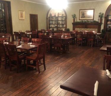 Bardstown Bed & Breakfast | Talbott Tavern and Inn