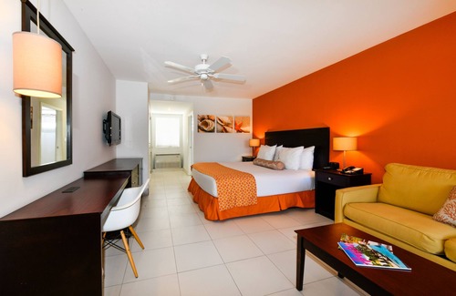 Oranjestad Hotel | Talk of the Town Hotel and Beach Club
