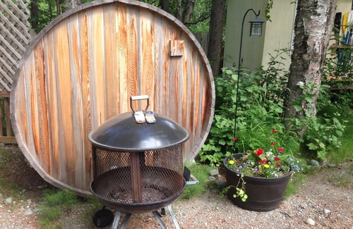 Talkeetna House | Talkeetna Eastside Cabins -Nook,Unit #2, Reasonable rates, Family Friendly,Yurts