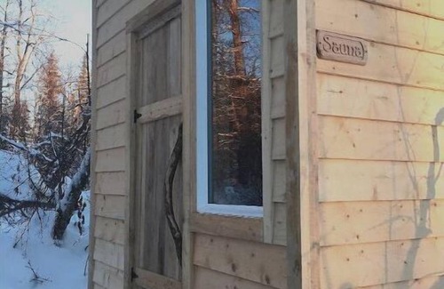 Susitna North Condo | Talkeetna Sliver Cabin at Montana Creek & Sauna