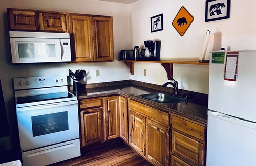 Susitna North Cabin | Talkeetna Wilderness Lodge - Family Cabin #4