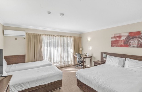 Ainslie Hotel | Tall Trees Ainslie Motel