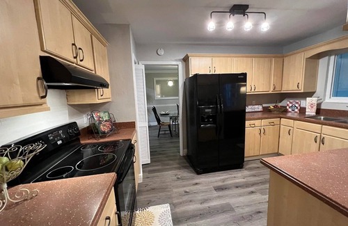 San Luis House | Tallahassee Family Retreat - close to FSU!