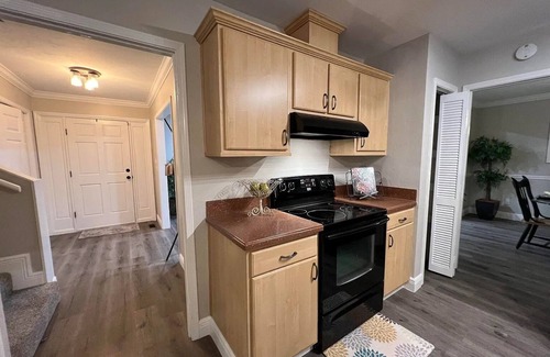San Luis House | Tallahassee Family Retreat - close to FSU!
