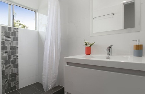 Auchenflower Apartment | TALLYWOOD 2. A RYLANCE HOME in Auchenflower