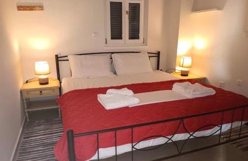 Trikolonoi House | Tami House