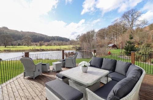 Dolanog House | Tan Yr Allt