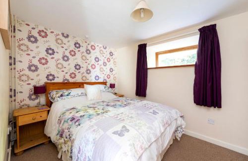 West Milton House | Tanglewood Cottage - Lancombes House