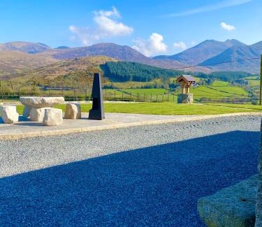 Newry House | Tara’s Hill Cottage