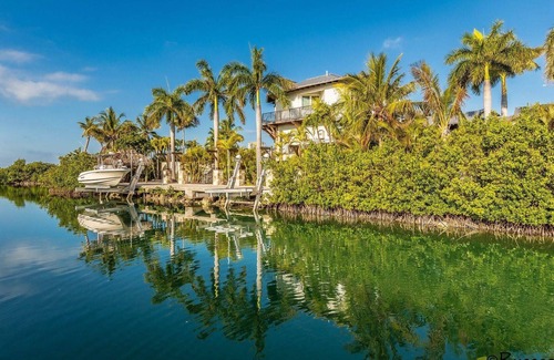 Summerland Key House | Tarpon Ranch - Live the Resort Life at Tarpon Ranch, Open Water, Pool/Spa & Dog Friendly!