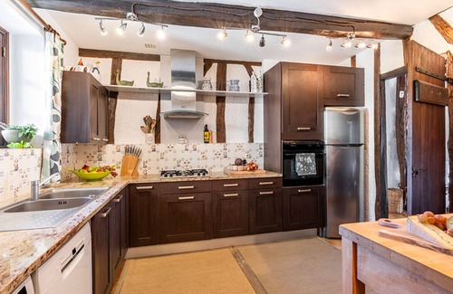 Castelnau-d'Auzan Villa | Tarrit de Bas - Three Bedroom Villa, Sleeps 6