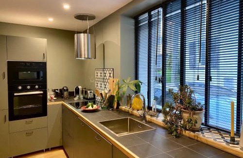 Montigny-sur-Loing Apartment | Tashi Kampa, The House of Happiness in Tibetan