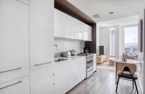 South Beach Apartment | Tasteful Rincon Hill 1BR w/W/D, Gym & Pool, near Tech HQs, by Blueground