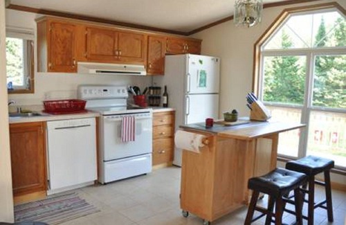 Chassell House | Tastefully renovated 3 bed house + wood sauna on 19 acres.