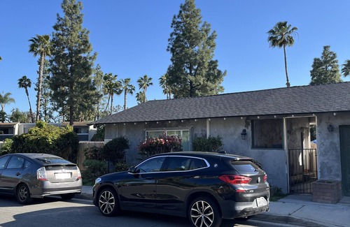 San Carlos House | Tastefully Renovated Brand New unit. Walking distance to everything, Lake Murray