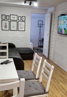 Szczytno Apartment | Tatarak domki na mazurach - apartament z dużym tarasem nad jeziorem Wałpusz