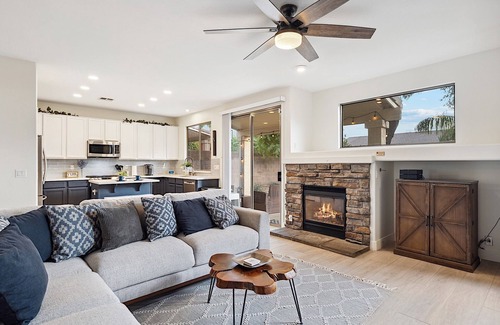 Tatum Highlands House | Tatum Highlands - Dog Friendly! Modern home w/Gym
