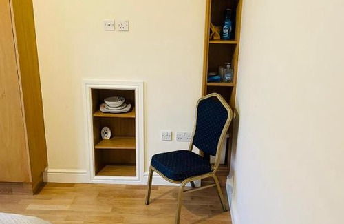 Thurlow Park Apartment | Tavern 3